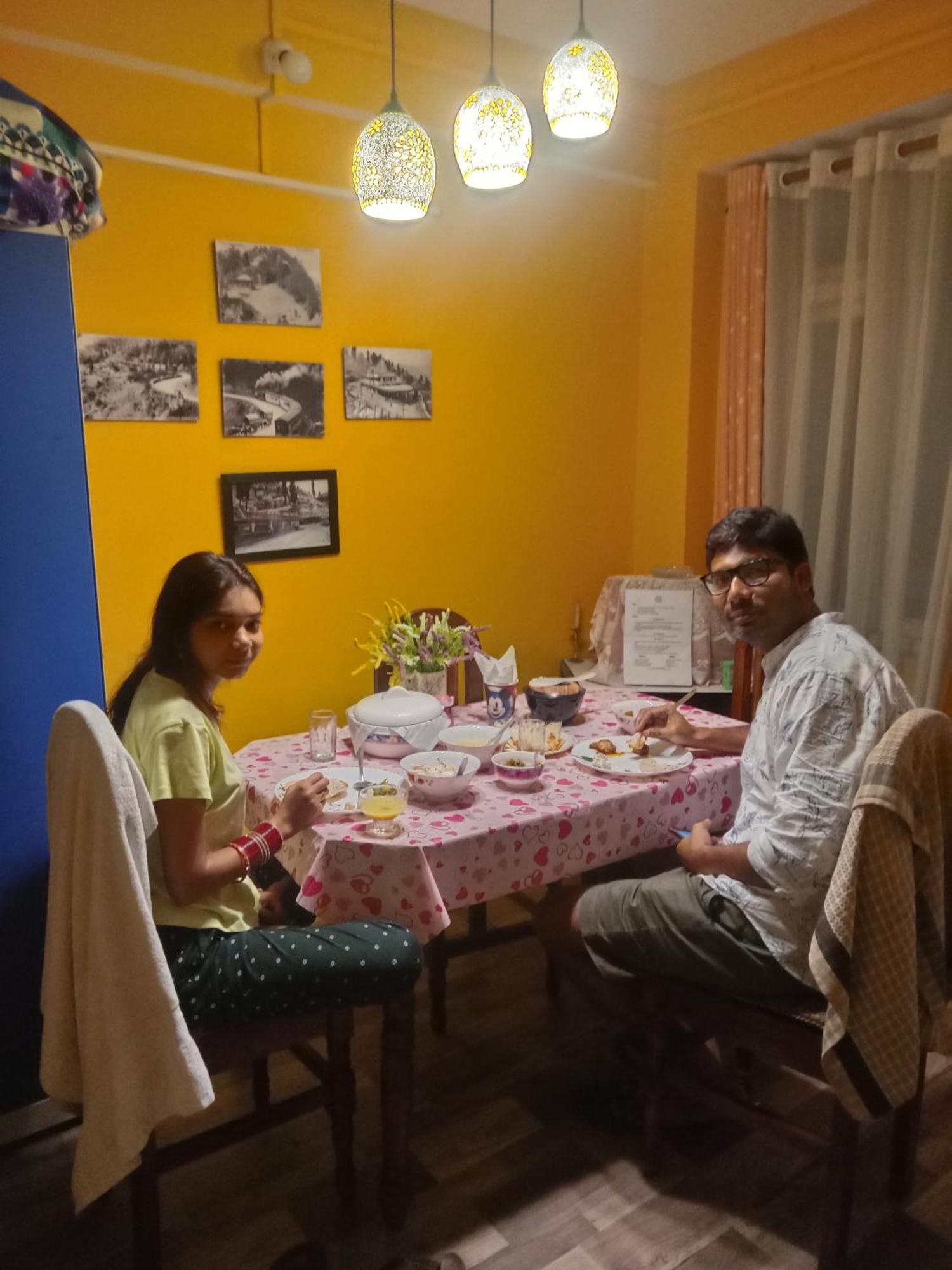 Beverly Hills Home Stay Дарджилинг Екстериор снимка